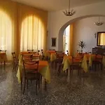 Ischia Casa Della Vela Hotel 3*